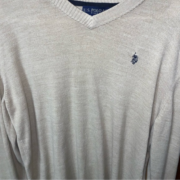 US. POLO Mens size medium dress shirt - Picture 2 of 4